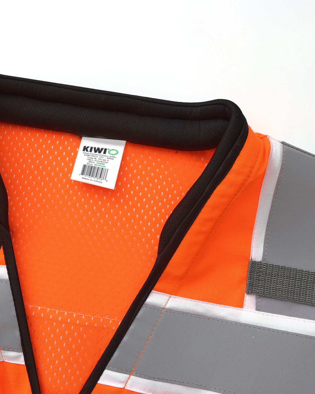 Padded mesh collar and Kiwi neck label on the Kiwi Sightline 704 vest